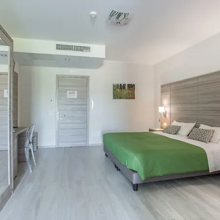 Campofiore Bed & Breakfast 3*